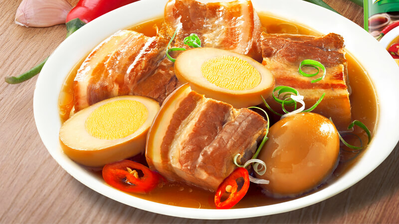 Thịt lợn kho nước dừa